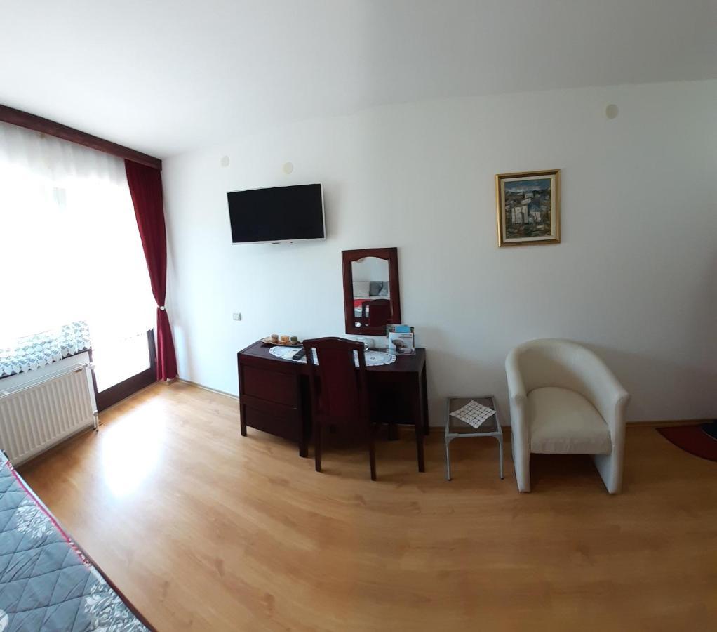 Apartmani "Vila Jelena" Arandjelovac Exterior photo